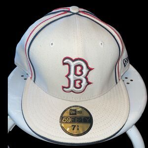 Boston Red Sox Men's New Era Cream/Navy 59FIFTY Fitted Hat NWT 7 5/8